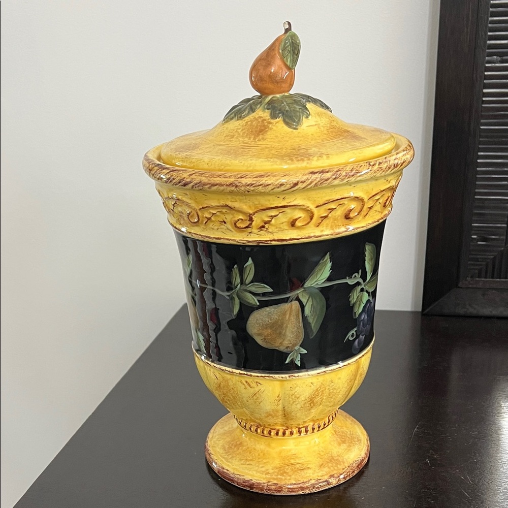 Raymond Waites Pompeii Canister